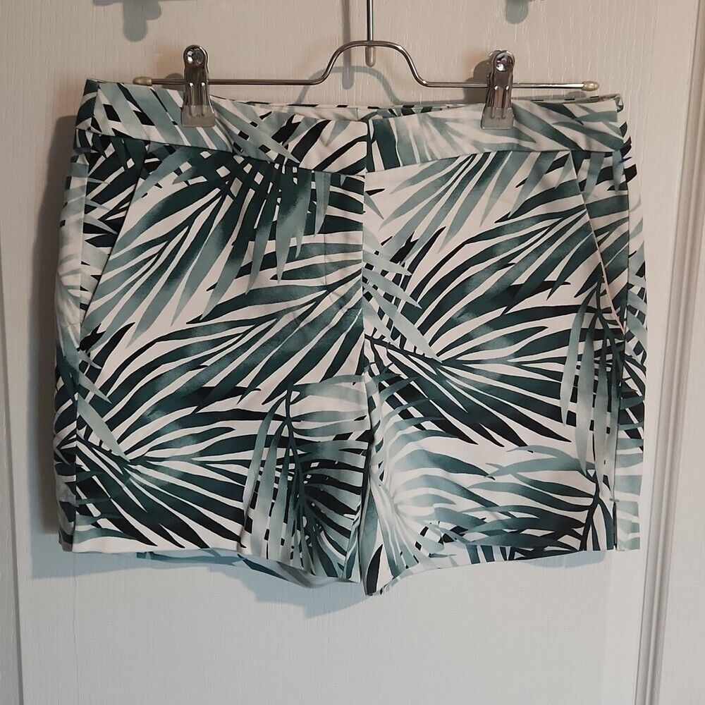 White House Black Market Palm Leaf Print Chino Shorts Size 2 Pockets